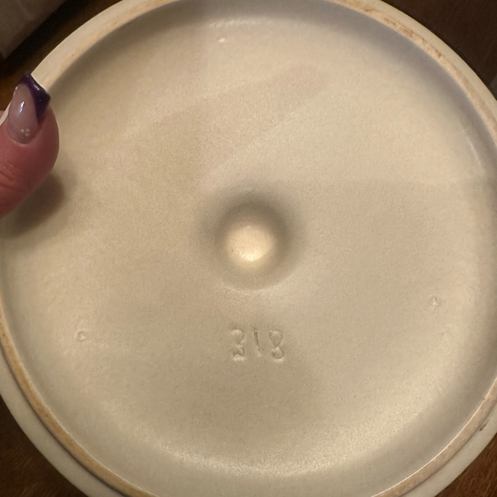 vintage Pfaltzgraff Yorktowne stoneware covered baking dish - Picture 7 of 8